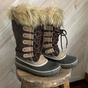 Sorel Joan of Arctic Boots!